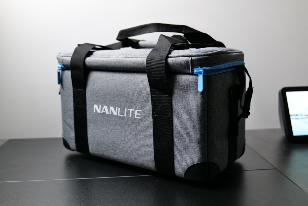 NANLITE Forza 60Bのバッグ