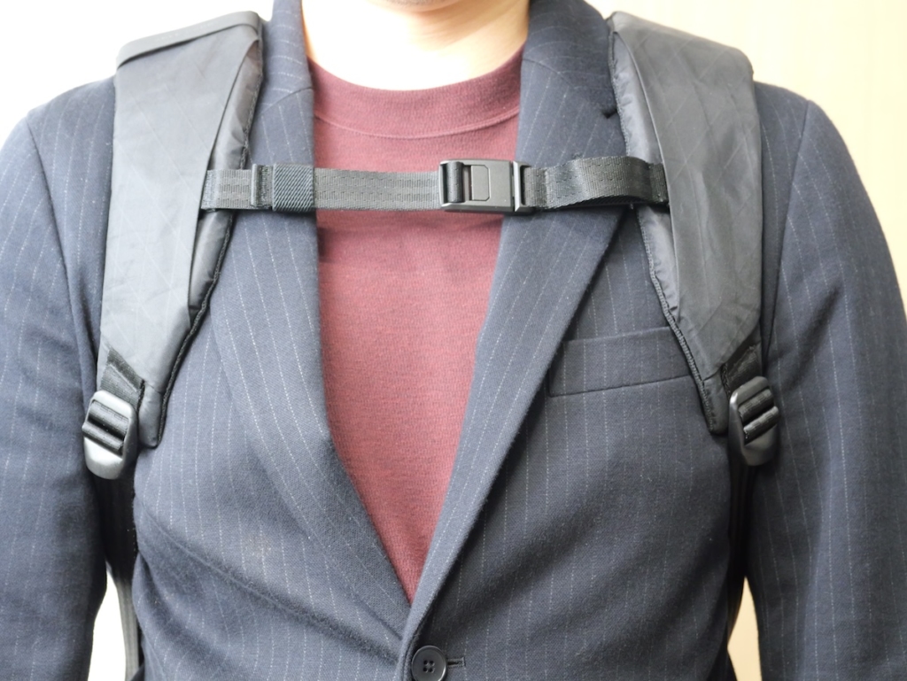 Able Carry Daily Plusのチェストストラップ